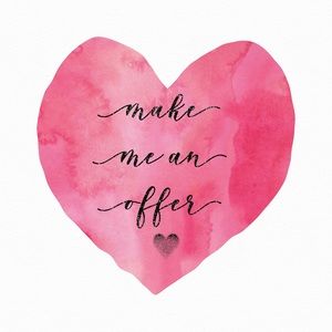 MAKE ME AN OFFER!! ❤️